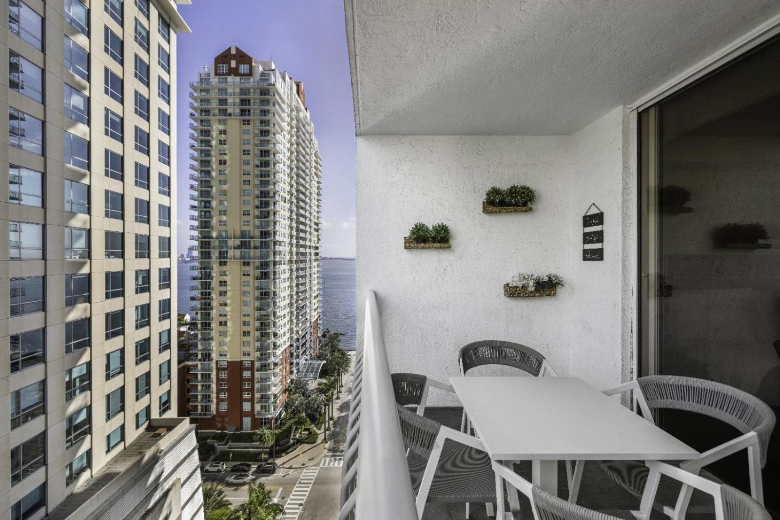 Studios In Brickell With Pool, Gym, Free Parking And Game Room Miami Habitación foto